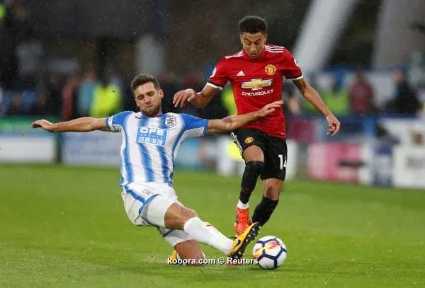 ?i=reuters%2f2017-10-21%2f2017-10-21t154546z_1255164665_rc1eedee6340_rtrmadp_3_soccer-england-hdd-mun_reuters