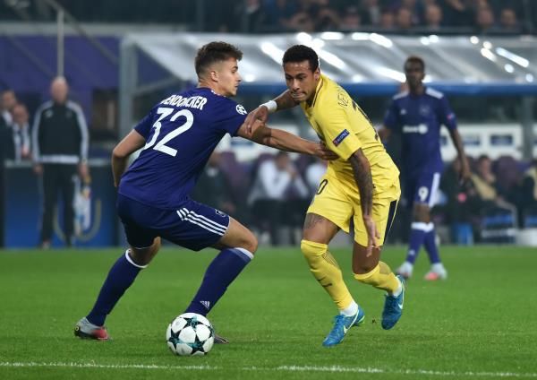 نيمار يقدم موسمًا مبهرًا مع بي إس جي