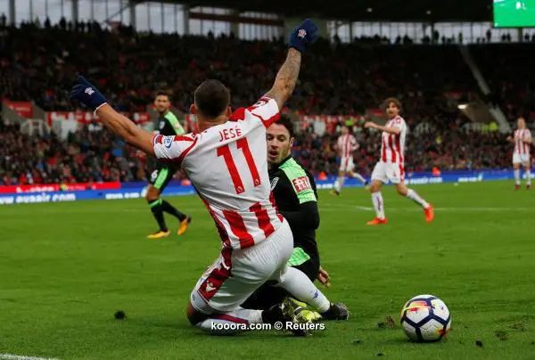 ?i=reuters%2f2017-10-21%2f2017-10-21t153840z_366705818_rc12415332a0_rtrmadp_3_soccer-england-stk-bou_reuters