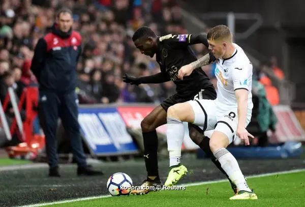 ?i=reuters%2f2017-10-21%2f2017-10-21t143706z_1703253121_rc121d4bfd30_rtrmadp_3_soccer-england-swa-lei_reuters