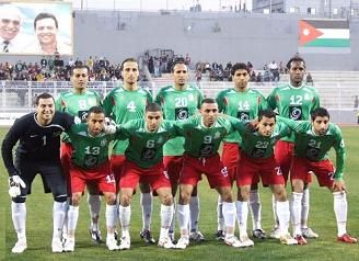 الوحدات ينتزع الصدارة لاول مرة