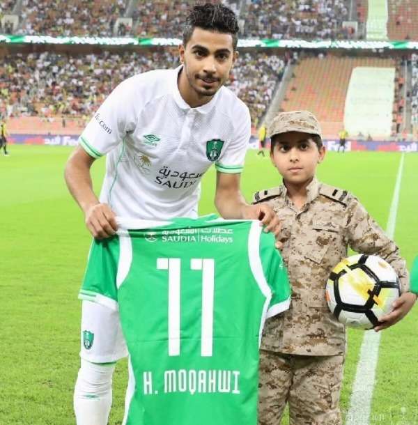 من تكريم نجل الشهيد شويهي