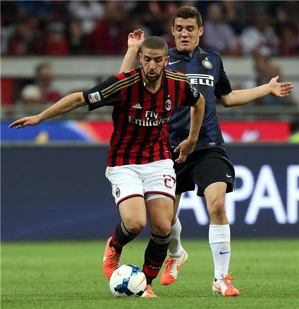 تاعرابت بقميص الميلان