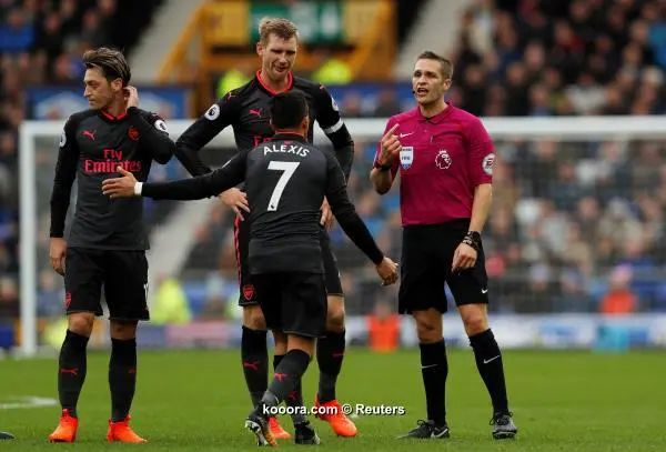 ?i=reuters%2f2017-10-22%2f2017-10-22t130550z_1169949989_rc13b8021e20_rtrmadp_3_soccer-england-eve-ars_reuters