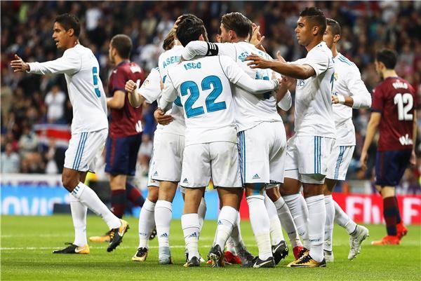 خماسي من ريال مدريد في التشكيلة المثالية