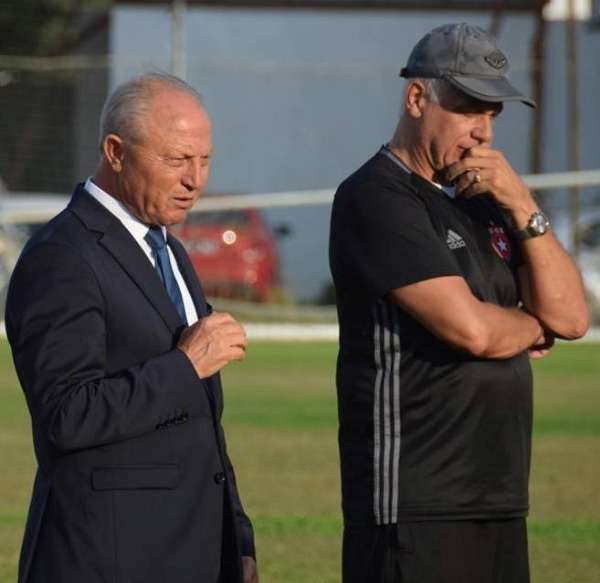 رئيس النجم الساحلي ومدربه