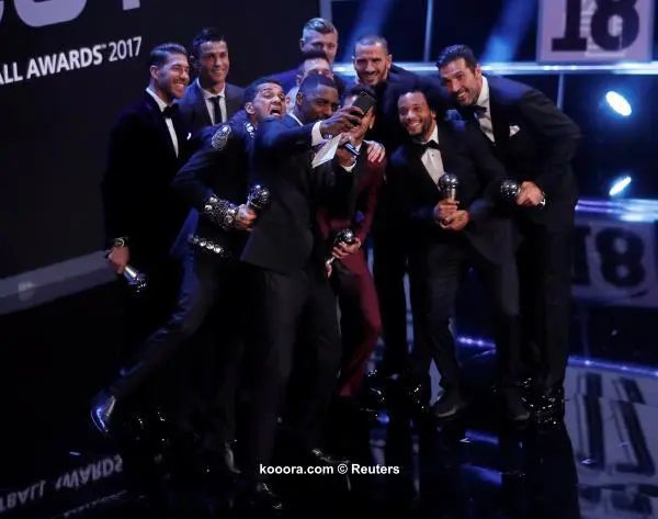 ?i=reuters%2f2017-10-23%2f2017-10-23t194145z_1254755174_rc1f2c35bcf0_rtrmadp_3_soccer-fifa-awards_reuters