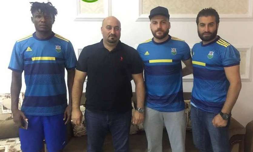 محترفو نفط الوسط