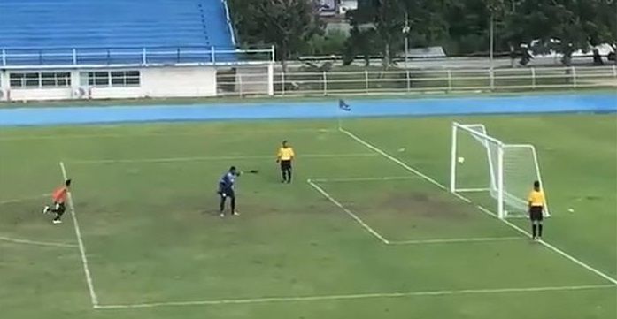 لحظة دخول الكرة للمرمى