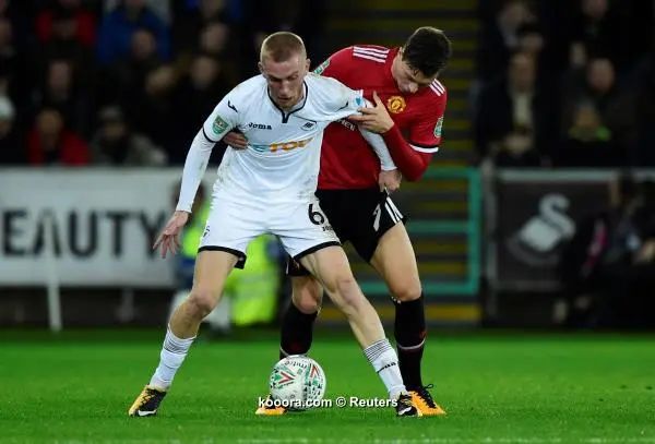 ?i=reuters%2f2017-10-24%2f2017-10-24t192029z_368615234_rc1594470620_rtrmadp_3_soccer-england-swa-mun_reuters