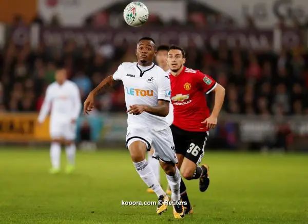 ?i=reuters%2f2017-10-24%2f2017-10-24t191734z_104419189_rc1973ca5f30_rtrmadp_3_soccer-england-swa-mun_reuters