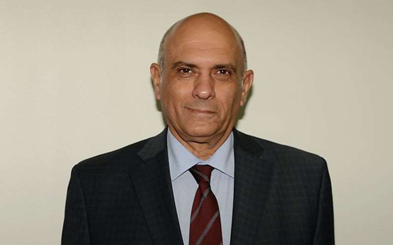 عماد وحيد