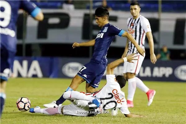 ?i=epa%2fsoccer%2f2017-10%2f2017-10-25%2f2017-10-25-06287423_epa