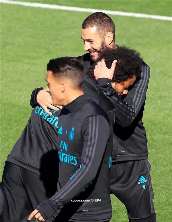 ?i=epa%2fsoccer%2f2017-10%2f2017-10-25%2f2017-10-25-06287913_epa