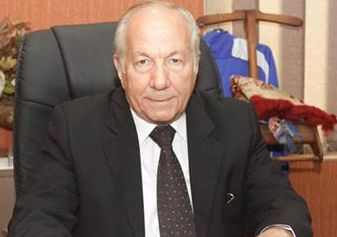  حلمي عبد الرازق