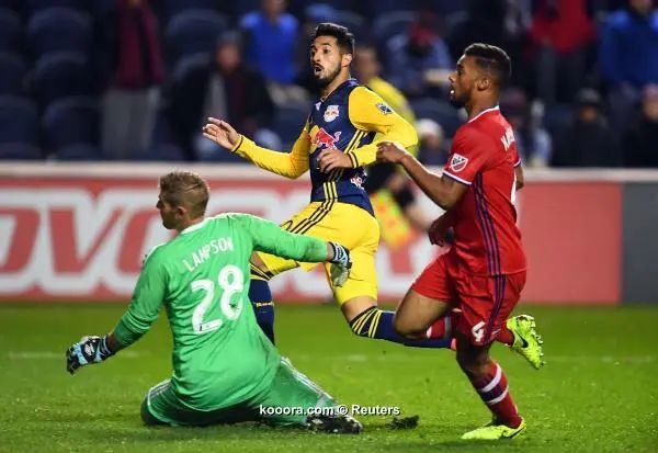 ?i=reuters%2f2017-10-26%2f2017-10-26t031048z_1207048557_nocid_rtrmadp_3_mls-eastern-conference-knockout-round-new-york-red-bulls-at-chicago-fire_reuters