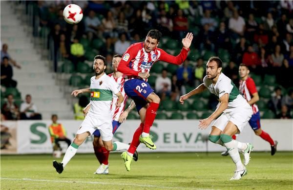 من مباراة أتتيكو مدريد والشي