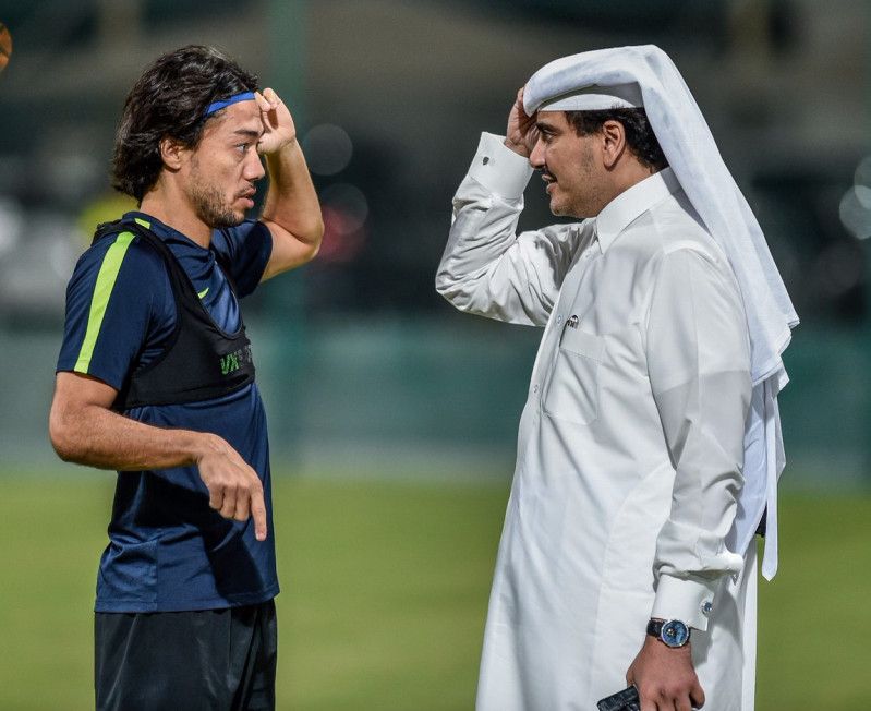 رئيس الريان يدعم فريقه