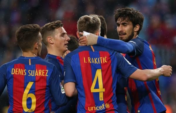 لاعبو برشلونة