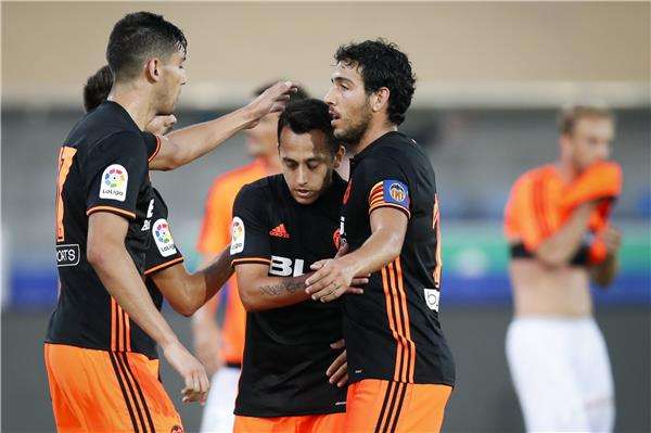 داني باريخو بين لاعبي فالنسيا