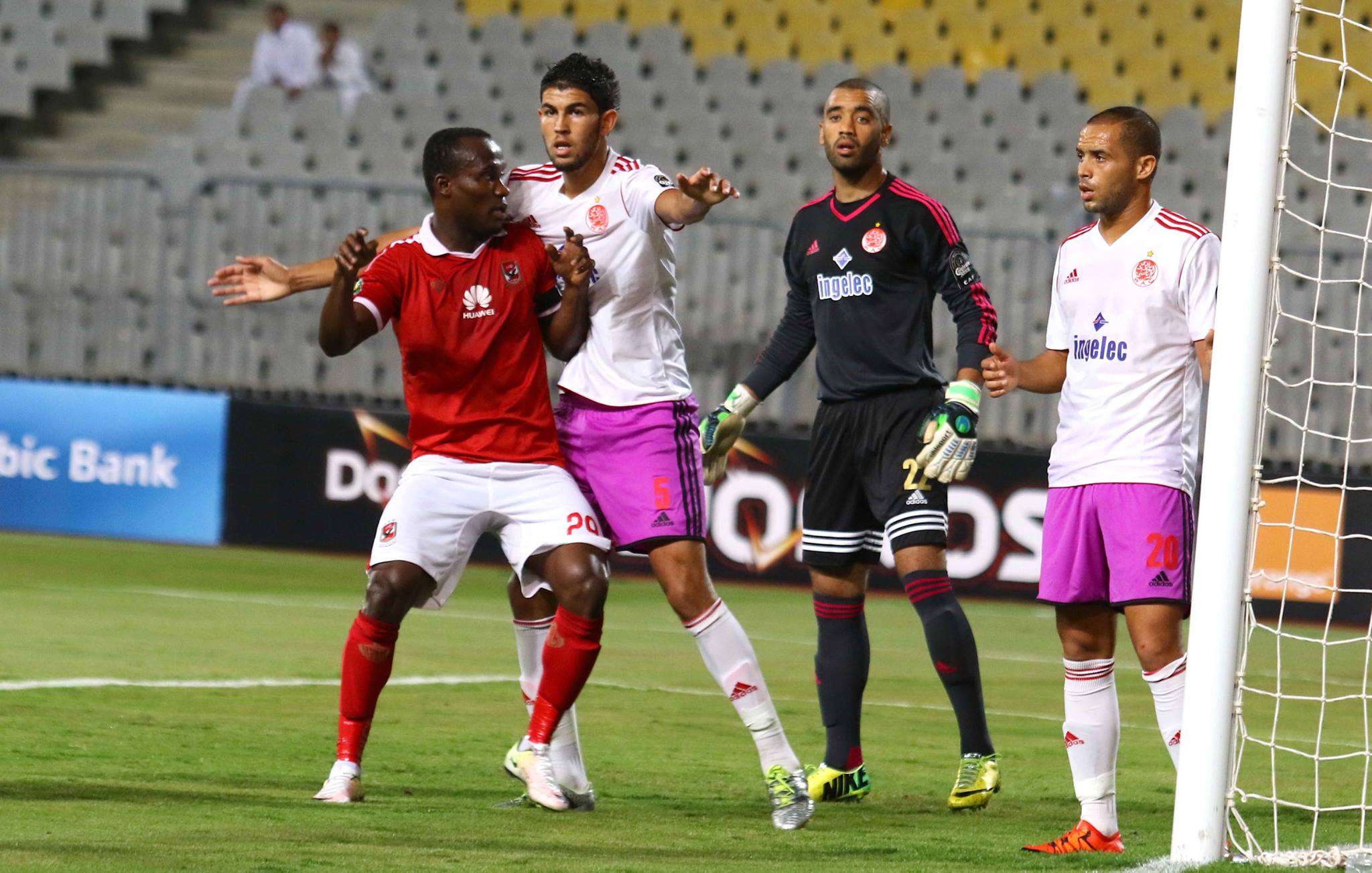 لقاء سابق بين الأهلي والوداد