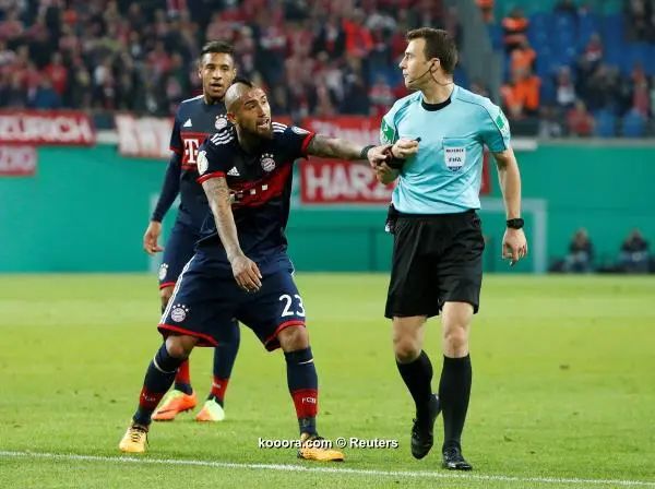 ?i=reuters%2f2017-10-25%2f2017-10-25t193722z_1228649889_rc1c11a3f660_rtrmadp_3_soccer-germany-cup_reuters