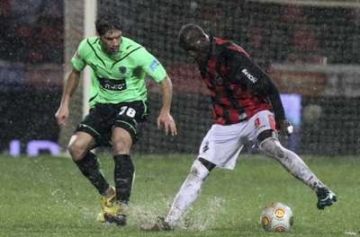 جانب من مباراة لشبونة وأولهانينسي 