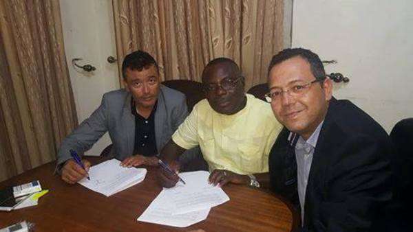 من توقيع الاتفاق