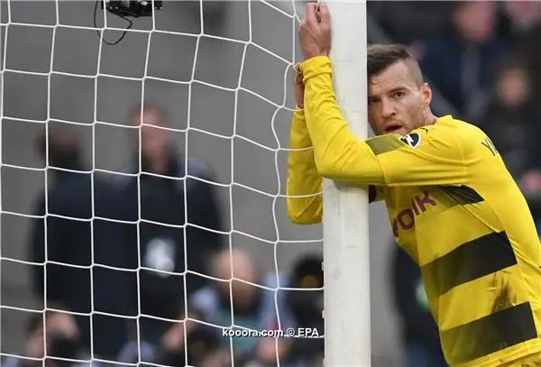 ?i=epa%2fsoccer%2f2017-10%2f2017-10-28%2f2017-10-28-06295023_epa