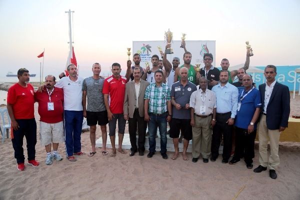 المنتخب البحريني بعد التتويج