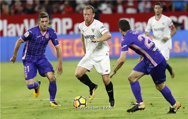 ?i=epa%2fsoccer%2f2017-10%2f2017-10-28%2f2017-10-28-06295987_epa