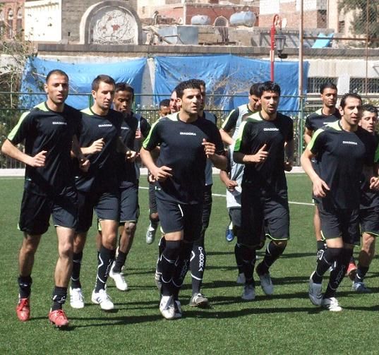 جانب من تدريبات شباب الاردن في ملعب اهلي صنعاء