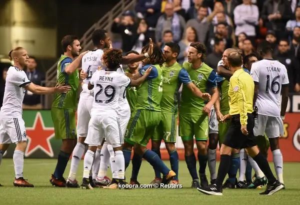 ?i=reuters%2f2017-10-30%2f2017-10-30t030903z_1957863608_nocid_rtrmadp_3_mls-western-conference-semifinal-seattle-sounders-at-vancouver-whitecaps_reuters