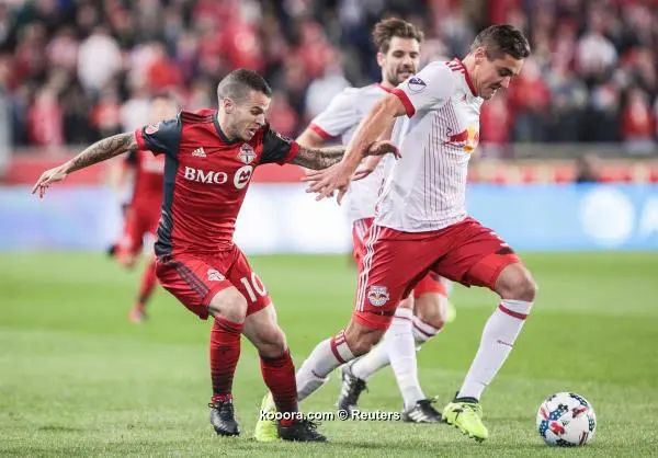 ?i=reuters%2f2017-10-31%2f2017-10-31t022807z_1118791768_nocid_rtrmadp_3_mls-eastern-conference-semifinal-toronto-fc-at-new-york-red-bulls_reuters