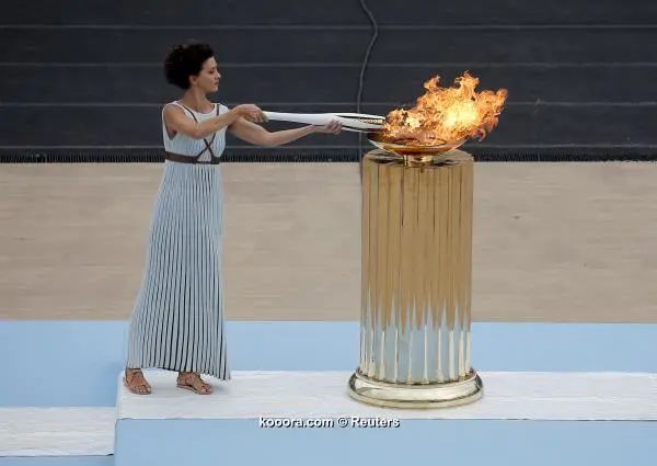 ?i=reuters%2f2017-10-31%2f2017-10-31t102223z_1457234775_rc1bfcb53f50_rtrmadp_3_olympics-2018-flame-handover_reuters