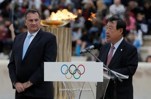 ?i=reuters%2f2017-10-31%2f2017-10-31t101915z_1767047755_rc1df3f1e5a0_rtrmadp_3_olympics-2018-flame-handover_reuters