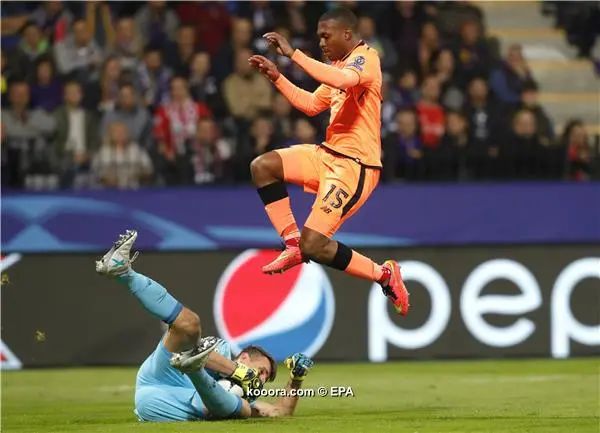 ?i=epa%2fsoccer%2f2017-10%2f2017-10-17%2f2017-10-17-06272094_epa