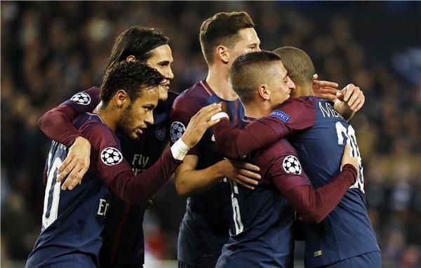  نيمار مع كافاني