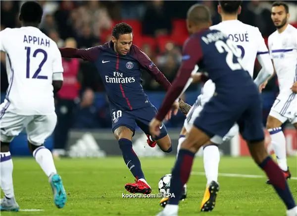 ?i=epa%2fsoccer%2f2017-10%2f2017-10-31%2f2017-10-31-06300743_epa