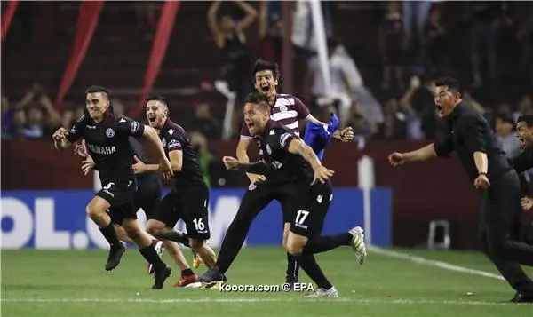 ?i=epa%2fsoccer%2f2017-11%2f2017-11-01%2f2017-11-01-06301130_epa