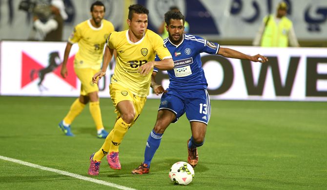 لقاء سابق بين الفريقين