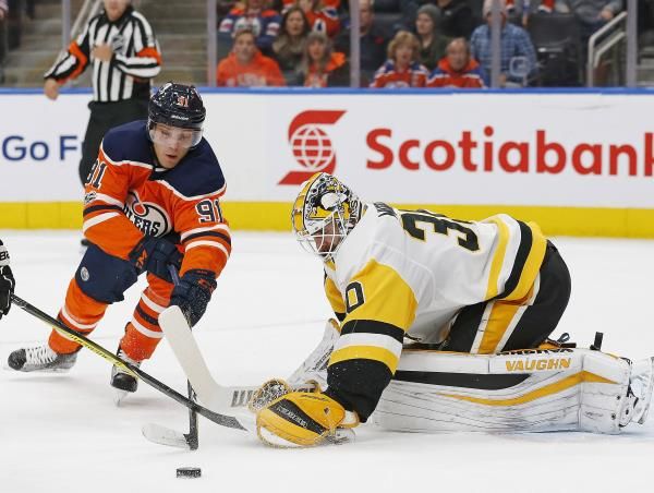 2017-11-02t013317z_542814468_nocid_rtrmadp_3_nhl-pittsburgh-penguins-at-edmonton-oilers_reuters