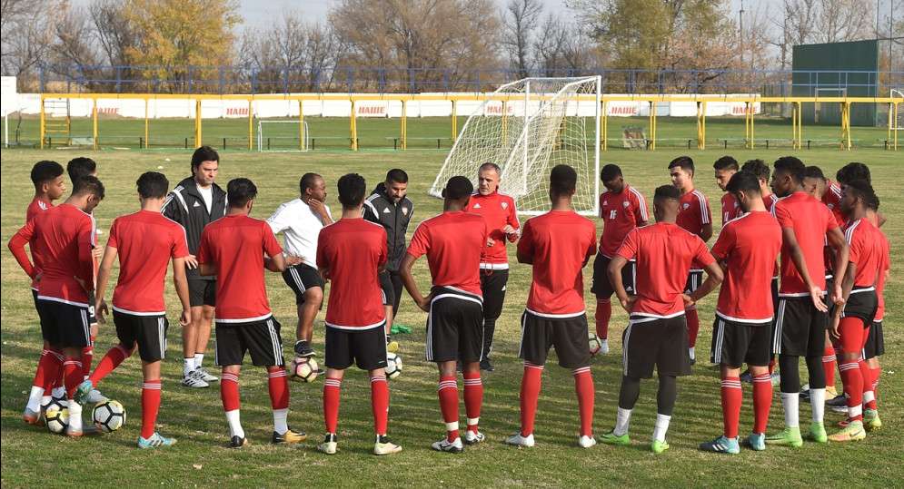جانب من تدريبات منتخب الإمارات للشباب