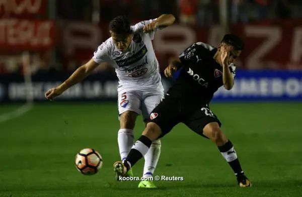 ?i=reuters%2f2017-11-02%2f2017-11-02t231127z_591254975_rc15dd9588e0_rtrmadp_3_soccer-sudamericana_reuters