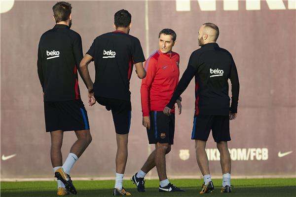 إنييستا في مران برشلونة