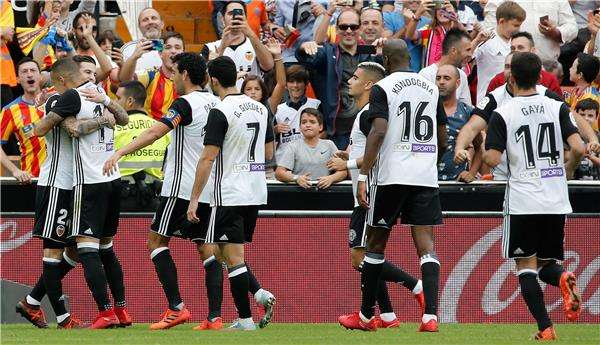 لاعبو فالنسيا 