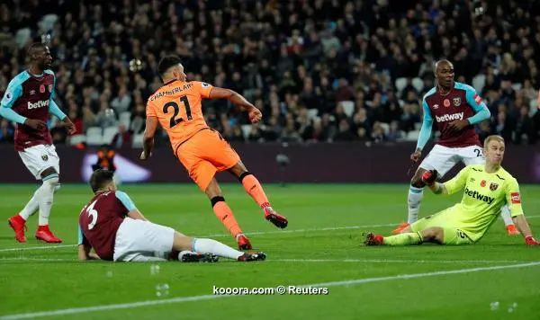 ?i=reuters%2f2017-11-04%2f2017-11-04t184819z_1504348407_rc197b25e5c0_rtrmadp_3_soccer-england-whu-liv_reuters