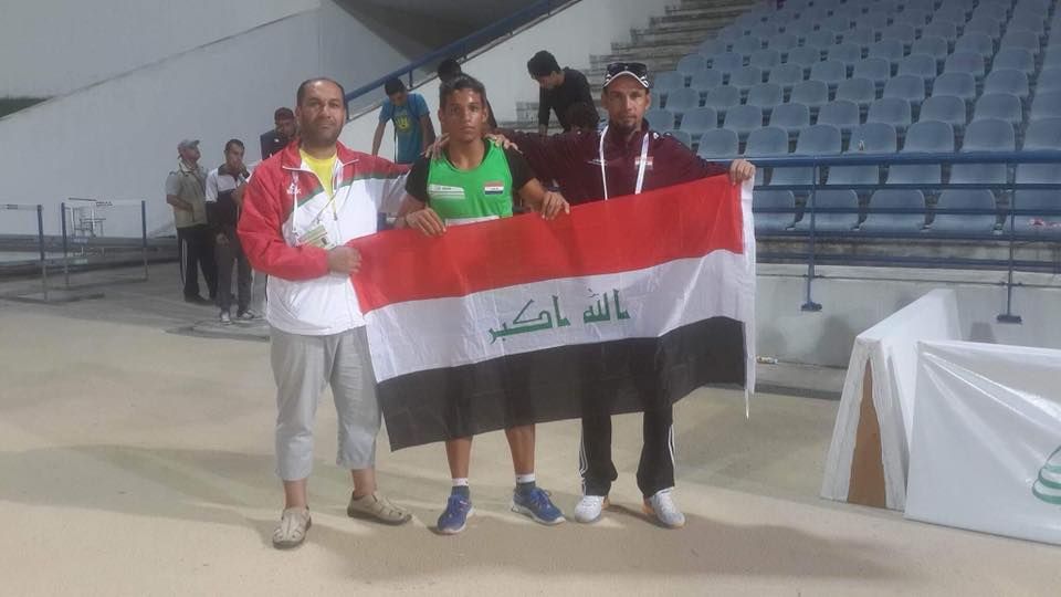 حسين علي ومدربه