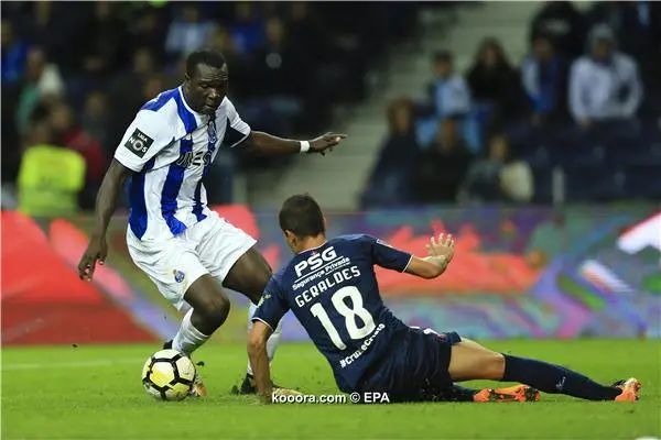 ?i=epa%2fsoccer%2f2017-11%2f2017-11-04%2f2017-11-04-06309019_epa