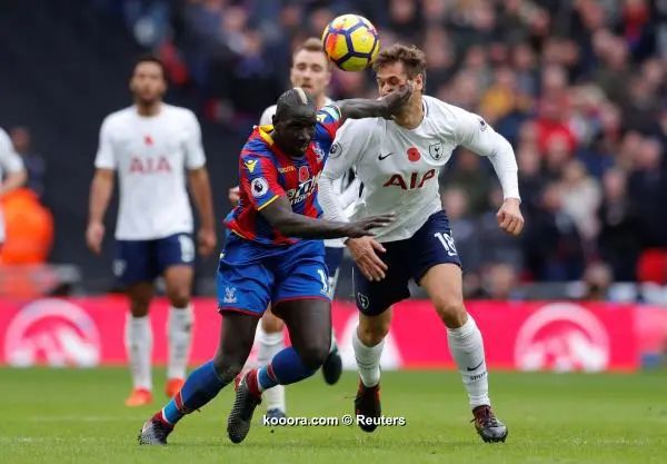 ?i=reuters%2f2017-11-05%2f2017-11-05t135153z_1861968771_rc16bb90a0f0_rtrmadp_3_soccer-england-tot-cry_reuters